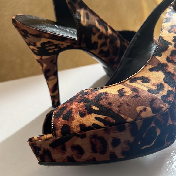 Nine West Leopard Print open toe heels - Picture 4 of 10